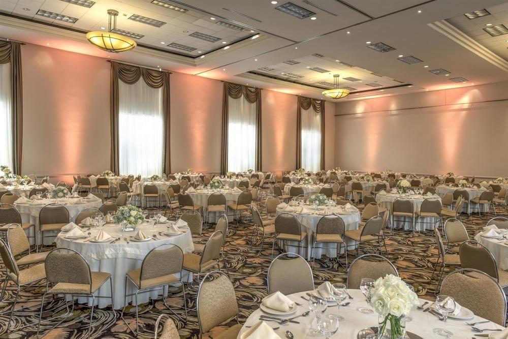 Four Points By Sheraton Galerias Монтеррей Экстерьер фото The ballroom at the Hilton San Francisco
