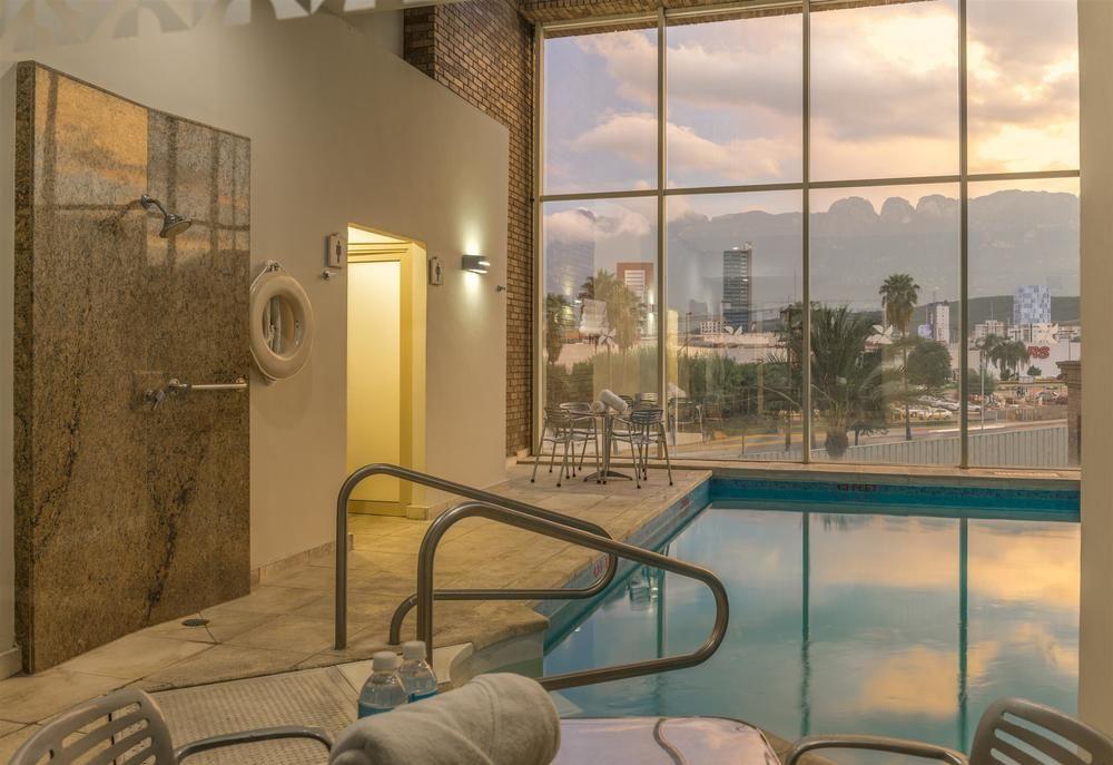 Four Points By Sheraton Galerias Монтеррей Экстерьер фото Spa at the Four Seasons Hotel