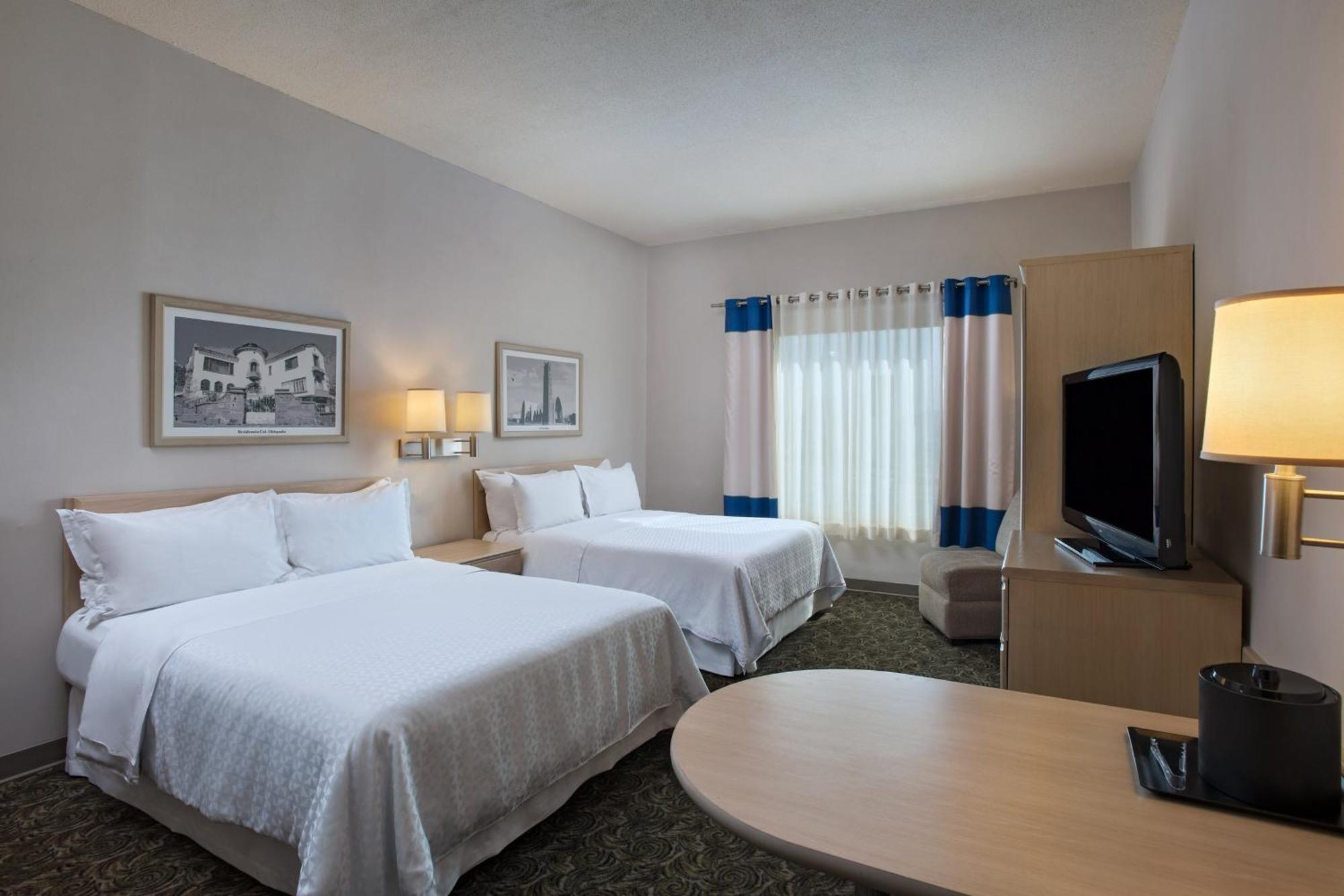 Four Points By Sheraton Galerias Монтеррей Экстерьер фото